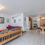 Cresta By Interhome *